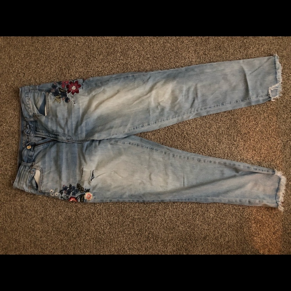 American eagle mom jeans